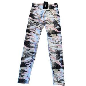 Terez Girls‎ Pink Camouflage Leggings Size L Activewear Trendy Look